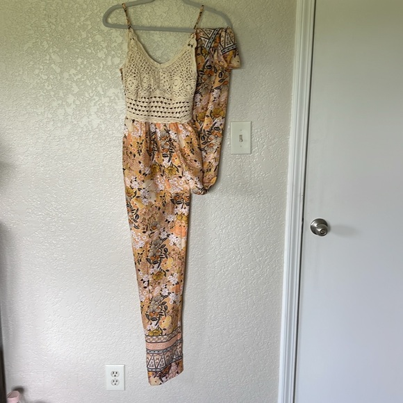 B.O.G Collective jumpsuit with pockets - Picture 5 of 5